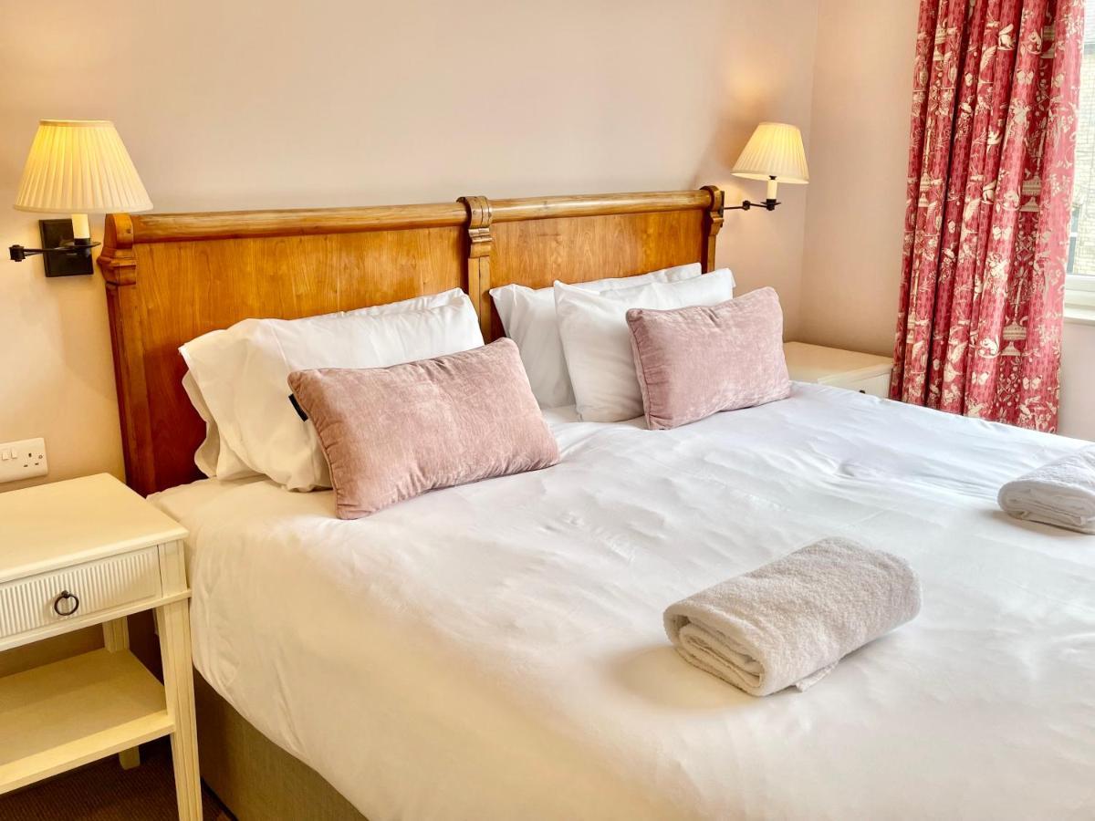 Central Townhouse With Free Off Road Parking And Garden York Extérieur photo